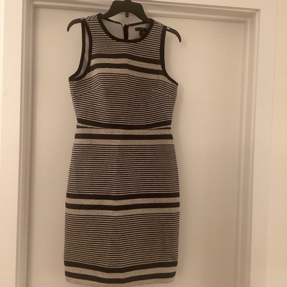 J. Crew Dresses & Skirts - J.Crew Lined dress,Very flattering. Sleeveless, textured fabric. Back hi…
